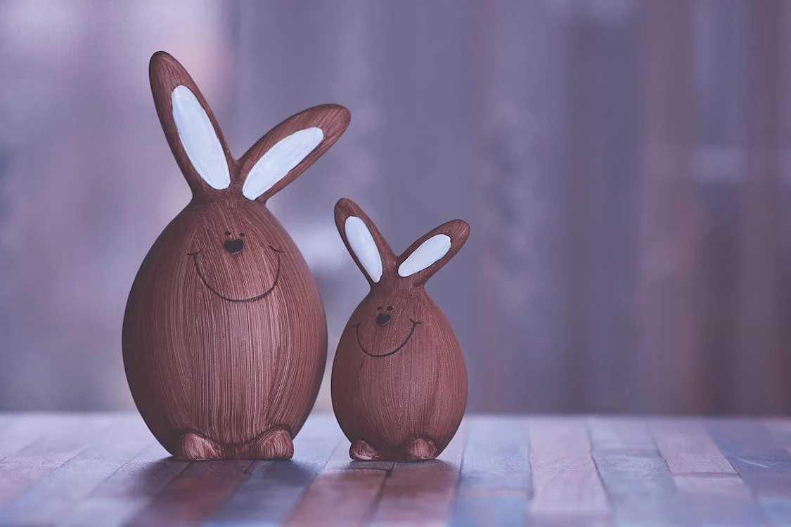Ozdoby z Drewna na Wielkanoc: Tradycyjne i Nowoczesne Pomysły